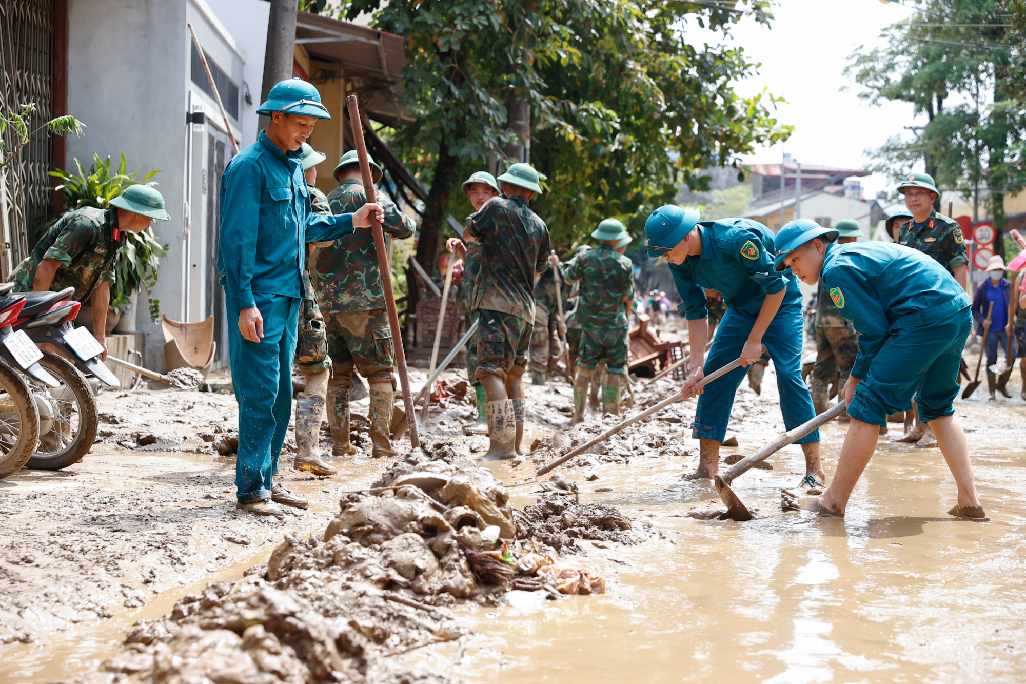 MƯA LŨ DO ẢNH HƯỞNG BÃO SỐ 3 VÀ CÁC CHỈ ĐẠO ỨNG PHÓ- Ảnh 43.