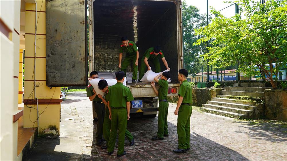 CHỖ LẤY SỈ Ở MIỀN BẮC KHO GẠO QUYÊN THUỶ