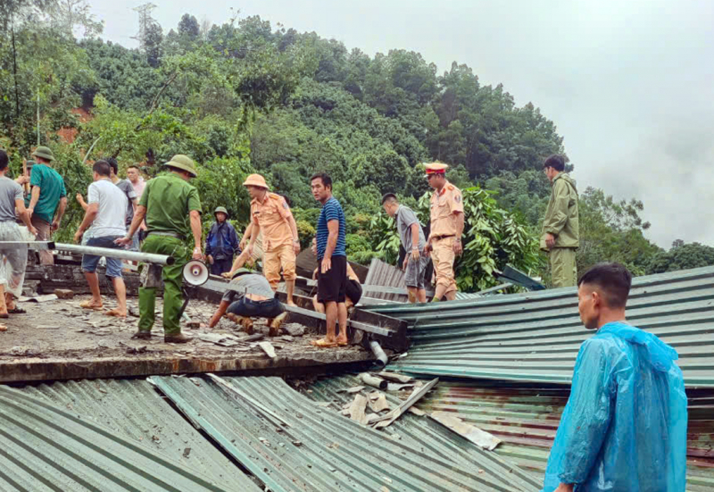 SẠT LỞ ĐẤT Ở HÀ GIANG: Đã tìm thấy thi thể 5 nạn nhân- Ảnh 3.