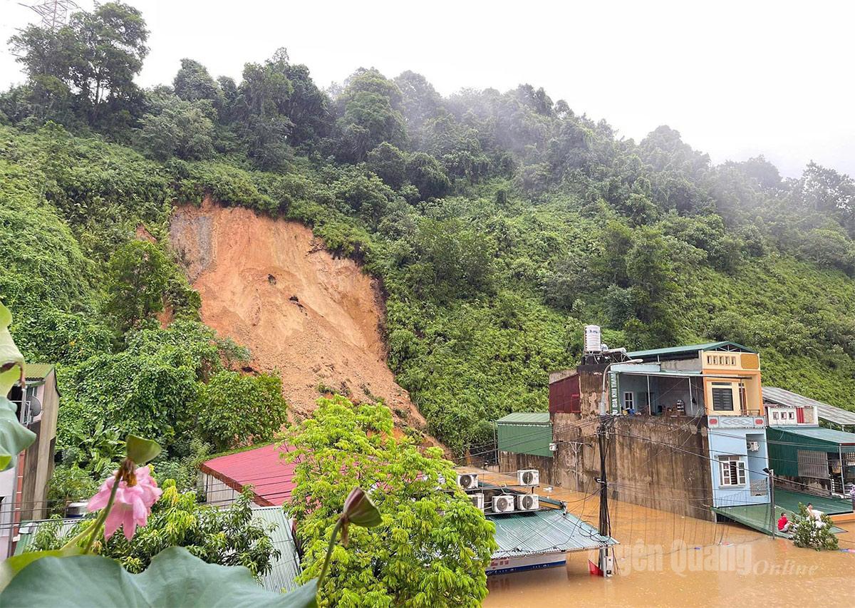 Tuyên Quang: 41 xã đang bị ngập sâu, có nơi trên 4m; 1350 nhà phải di dời khẩn cấp- Ảnh 34.