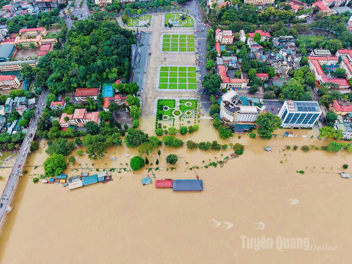 Tuyên Quang: 41 xã đang bị ngập sâu, có nơi trên 4m; 1350 nhà phải di dời khẩn cấp- Ảnh 16.