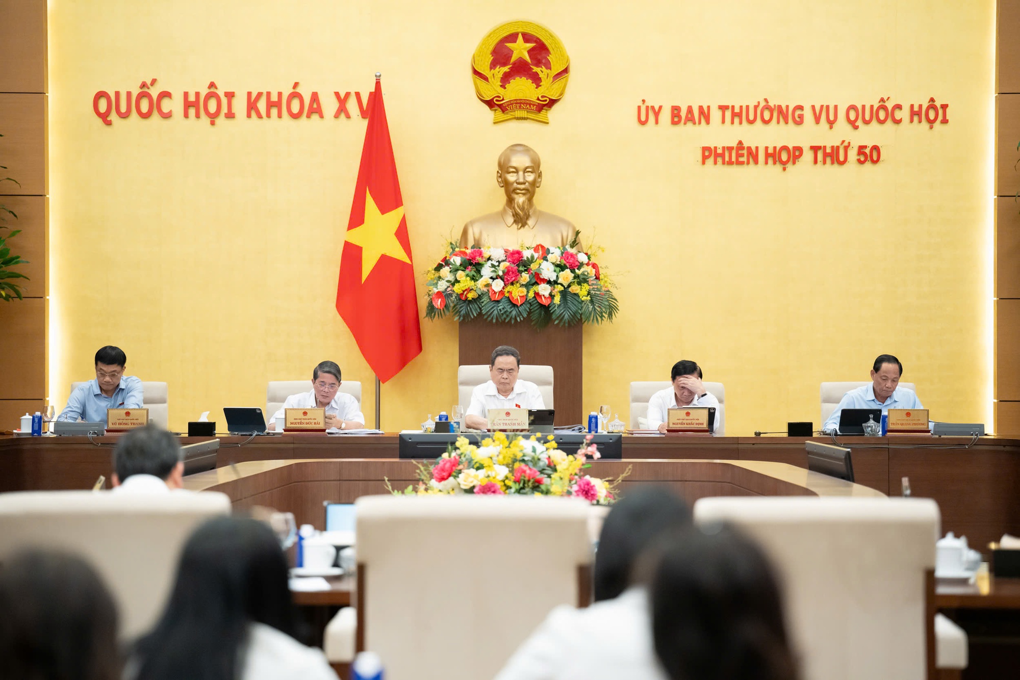 Ủy ban Thường vụ Quốc hội cho ý kiến về Dự án Luật Thuế thu nhập cá nhân (sửa đổi)- Ảnh 4. Ủy ban Thường vụ Quốc hội cho ý kiến về Dự án Luật Thuế thu nhập cá nhân (sửa đổi)- Ảnh 4.