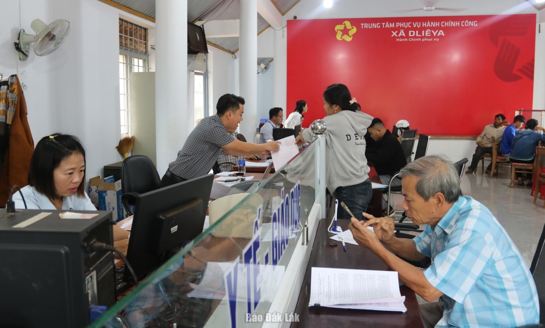 Bố trí, sắp xếp đội ngũ cán bộ, công chức cấp xã- Ảnh 1. Bố trí, sắp xếp đội ngũ cán bộ, công chức cấp xã- Ảnh 1.