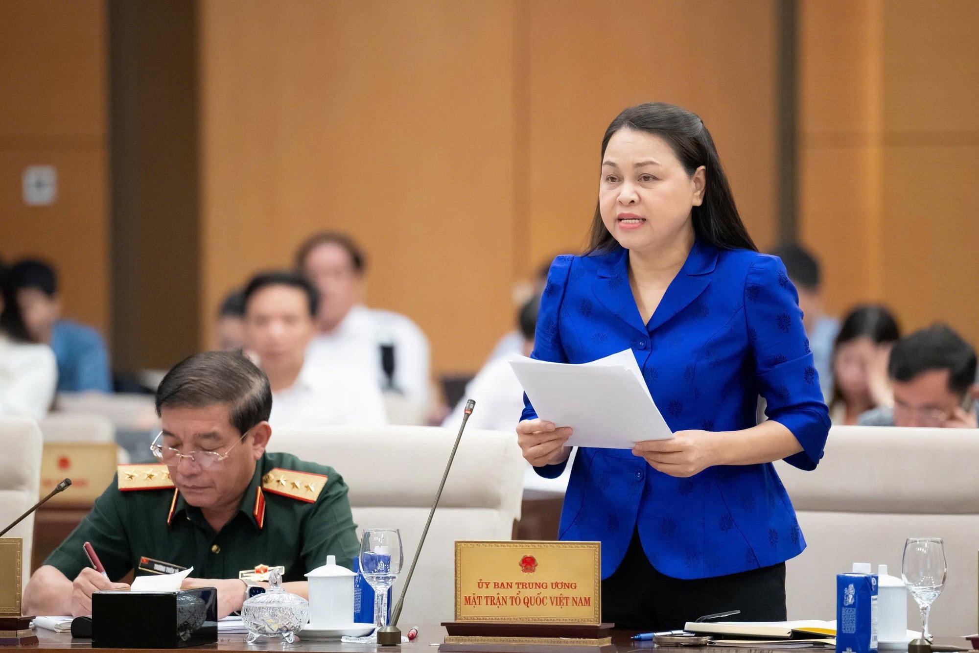 Đề nghị cải cách tiền lương cho cấp xã; bổ sung công tác phí, tạo điều kiện về nhà ở công vụ cho cán bộ, công chức- Ảnh 6. Đề nghị cải cách tiền lương cho cấp xã; bổ sung công tác phí, tạo điều kiện về nhà ở công vụ cho cán bộ, công chức- Ảnh 6.