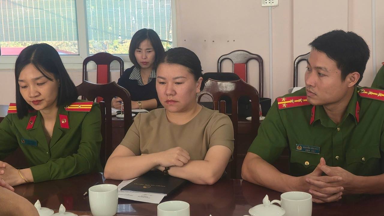 Bắt tạm giam nữ công chức xã; khởi tố Chủ tịch HĐQT, Phó Giám đốc- Ảnh 3. Bắt tạm giam nữ công chức xã; khởi tố Chủ tịch HĐQT, Phó Giám đốc- Ảnh 3.