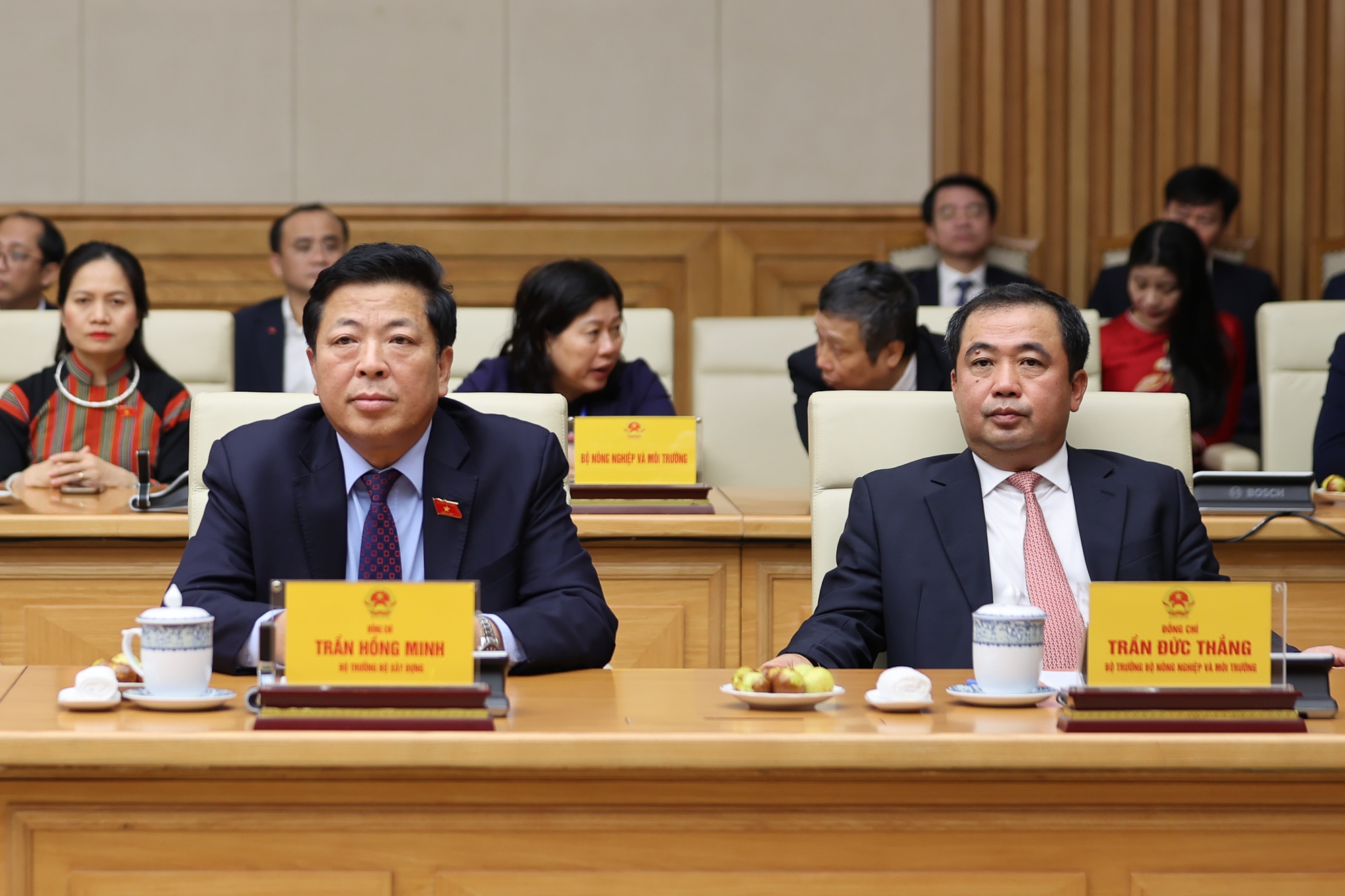 Thủ tướng trao quyết định bổ nhiệm 2 Phó Thủ tướng, 3 Bộ trưởng- Ảnh 6. Thủ tướng trao quyết định bổ nhiệm 2 Phó Thủ tướng, 3 Bộ trưởng- Ảnh 6.