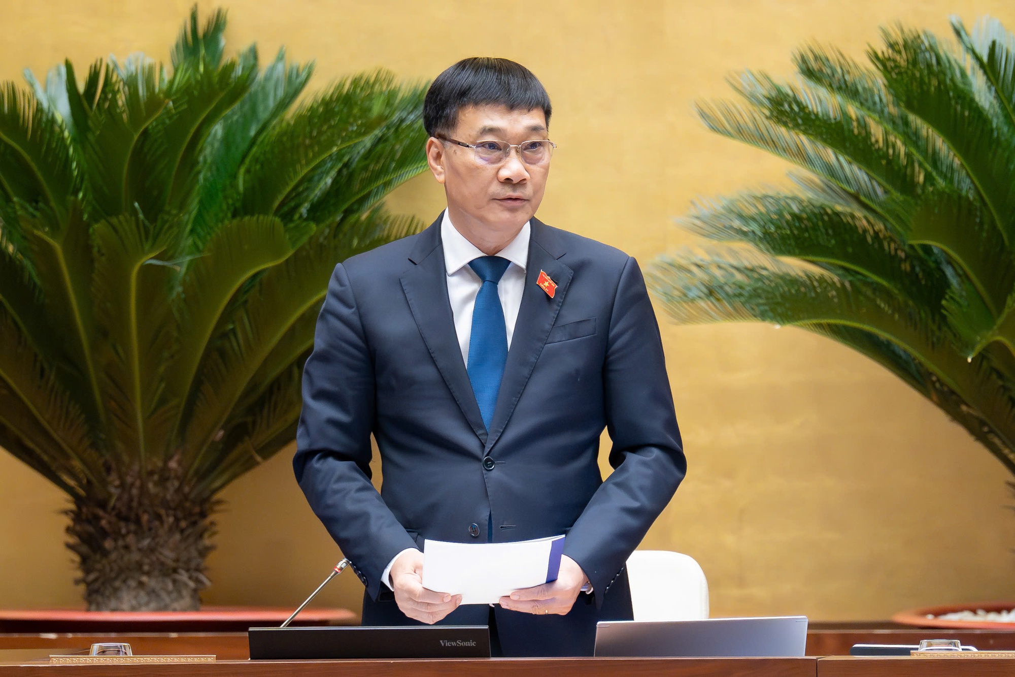 QUỐC HỘI THẢO LUẬN VỀ PHÁT TRIỂN KINH TẾ - XÃ HỘI- Ảnh 2. QUỐC HỘI THẢO LUẬN VỀ PHÁT TRIỂN KINH TẾ - XÃ HỘI- Ảnh 2.