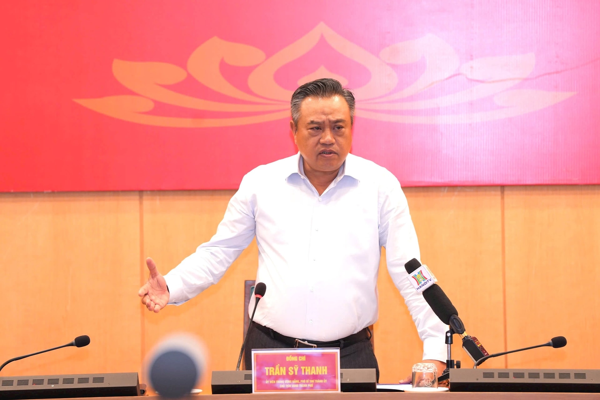 Hà Nội: Ứng phó khẩn cấp bão số 11, bảo đảm an toàn tuyệt đối cho nhân dân- Ảnh 4.