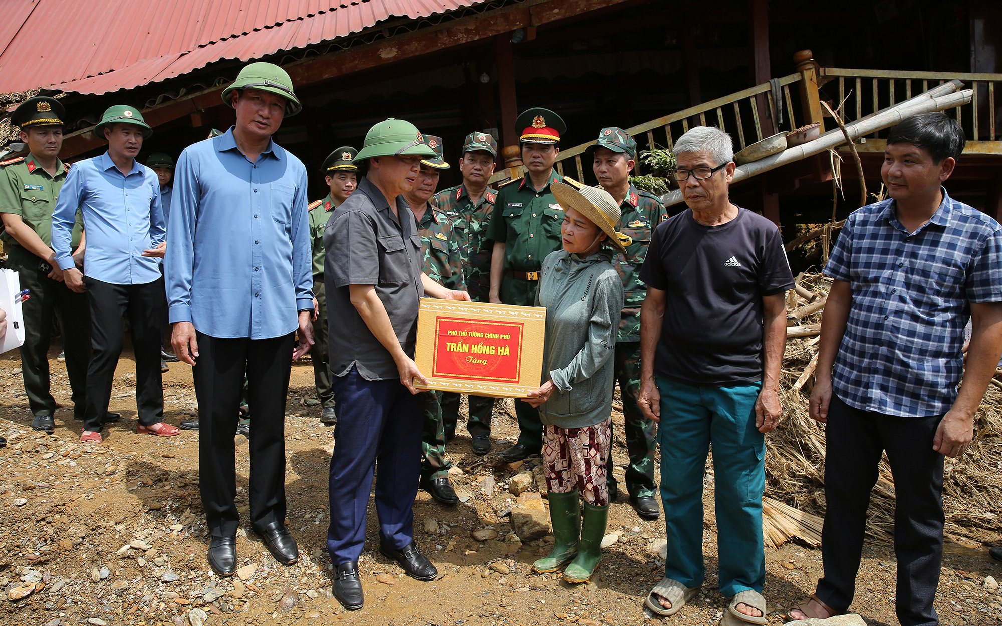 Khẩn trương ứng phó Bão số 11, mưa lớn, nguy cơ lũ quét, sạt lở...- Ảnh 10.