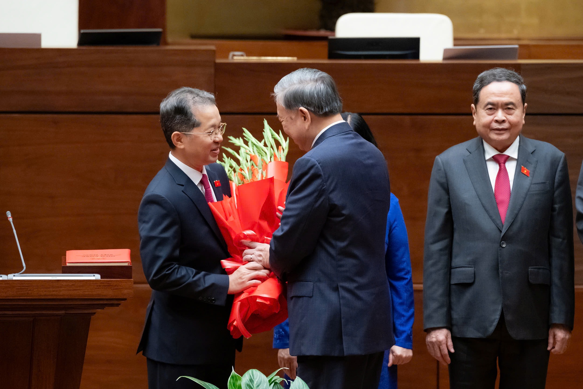 ĐỒNG CHÍ NGUYỄN VĂN QUẢNG ĐƯỢC, TÂN CHÁNH ÁN TÒA ÁN NHÂN DÂN TỐI CAO TUYÊN THỆ NHẬM CHỨC- Ảnh 5.