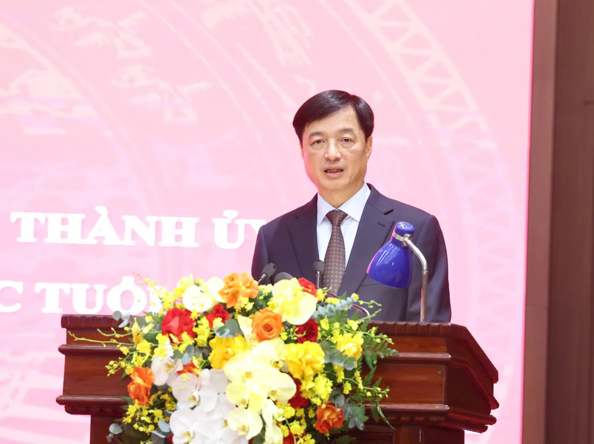 Điều động, chỉ định đồng chí Nguyễn Đức Trung giữ chức Phó Bí thư Thành ủy Hà Nội- Ảnh 4.