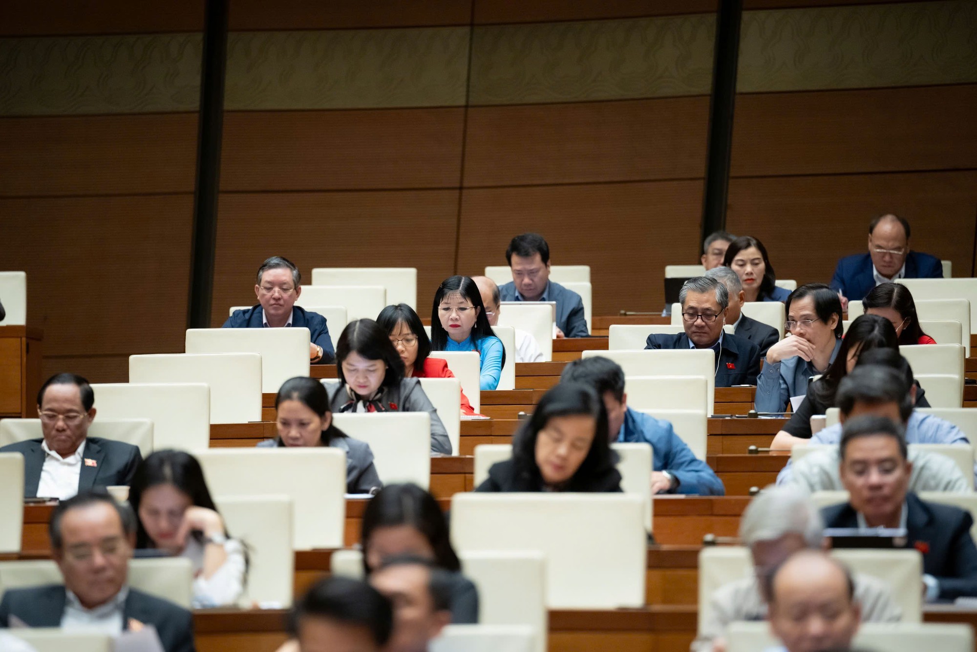 Tuyển dụng viên chức theo vị trí việc làm cần phải có tiêu chí, tiêu chuẩn, qui trình rõ ràng- Ảnh 7. Tuyển dụng viên chức theo vị trí việc làm cần phải có tiêu chí, tiêu chuẩn, qui trình rõ ràng- Ảnh 7.