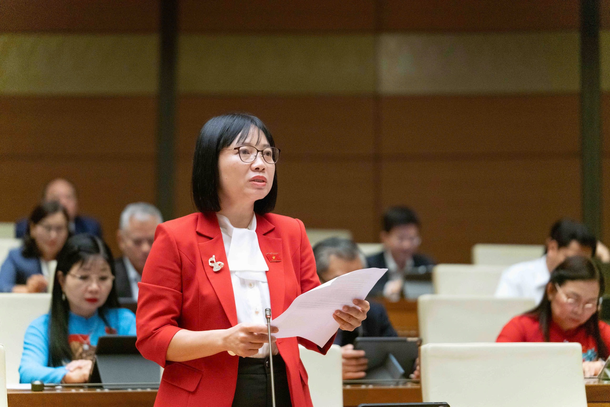 Không vì sợ lợi dụng công vụ mà cấm viên chức phát huy năng lực, sở trường- Ảnh 2.