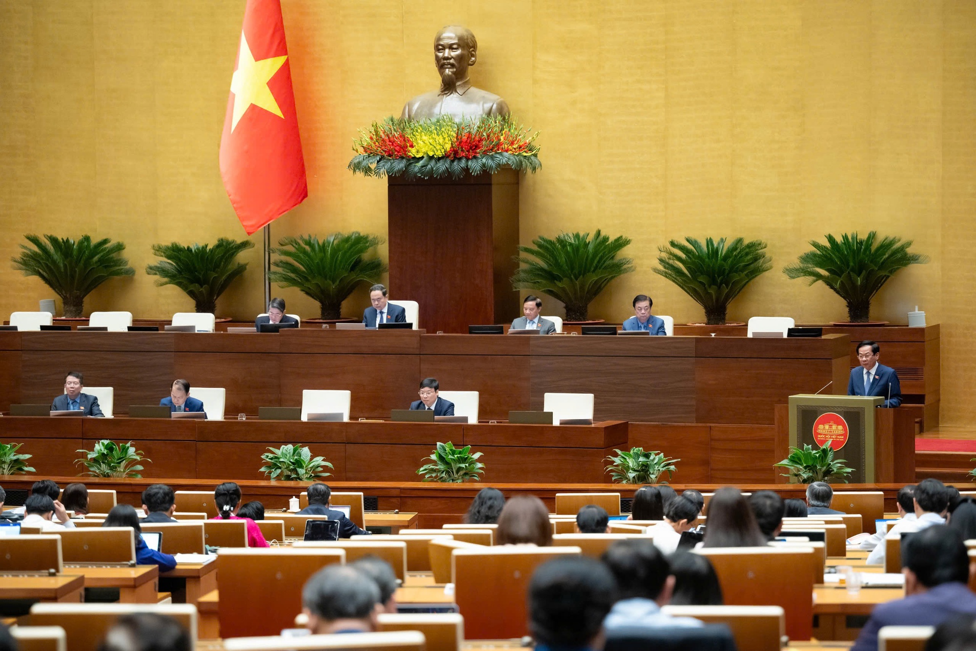 Tạo điều kiện tối đa cho viên chức trong hoạt động nghề nghiệp, không để xung đột lợi ích và trục lợi chính sách- Ảnh 2. Tạo điều kiện tối đa cho viên chức trong hoạt động nghề nghiệp, không để xung đột lợi ích và trục lợi chính sách- Ảnh 2.