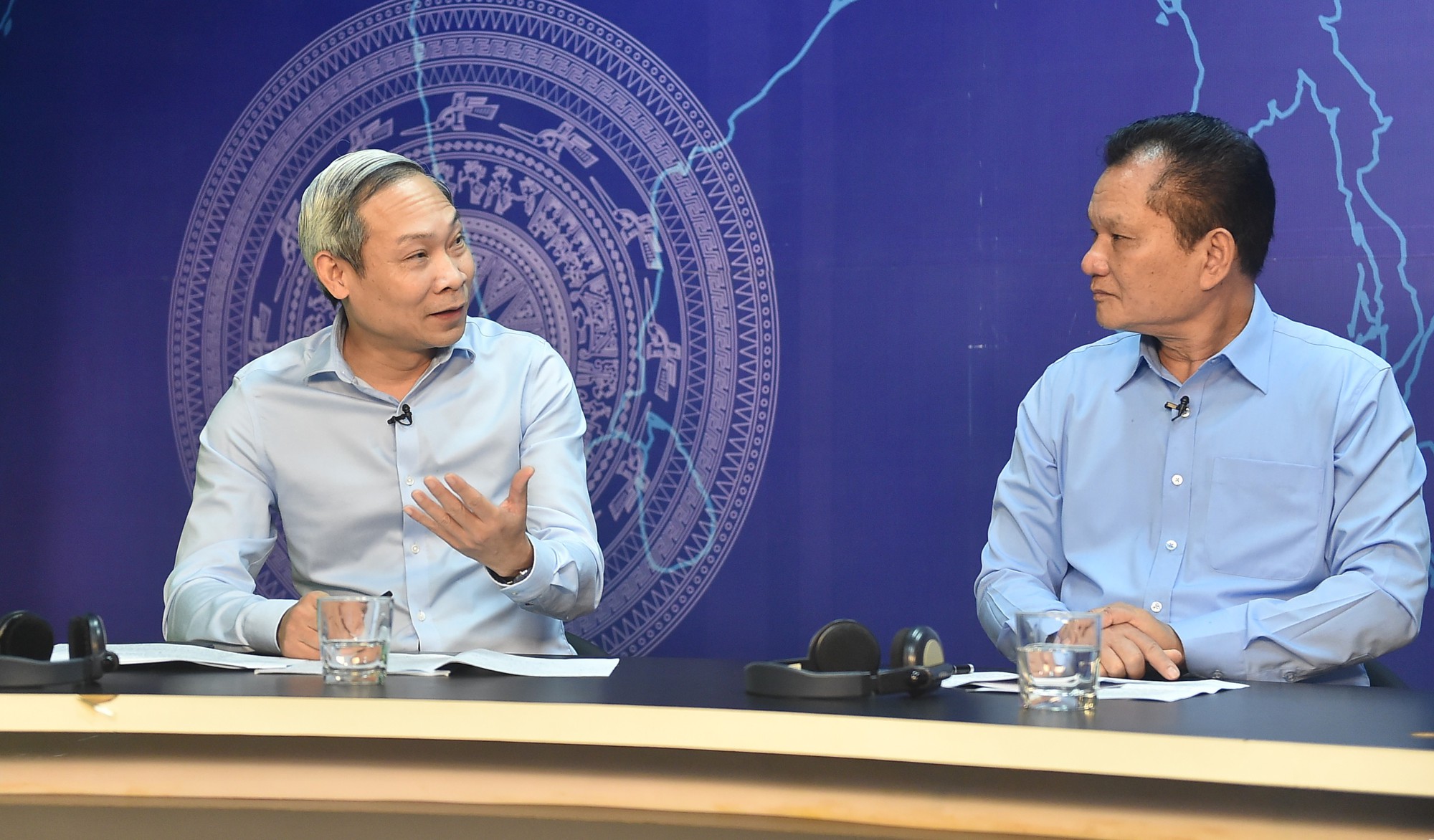 TỔNG THUẬT: Tọa đàm “Kinh tế-xã hội Việt Nam 2021-2025: Chống chịu và bứt phá”- Ảnh 8. TỔNG THUẬT: Tọa đàm “Kinh tế-xã hội Việt Nam 2021-2025: Chống chịu và bứt phá”- Ảnh 8.