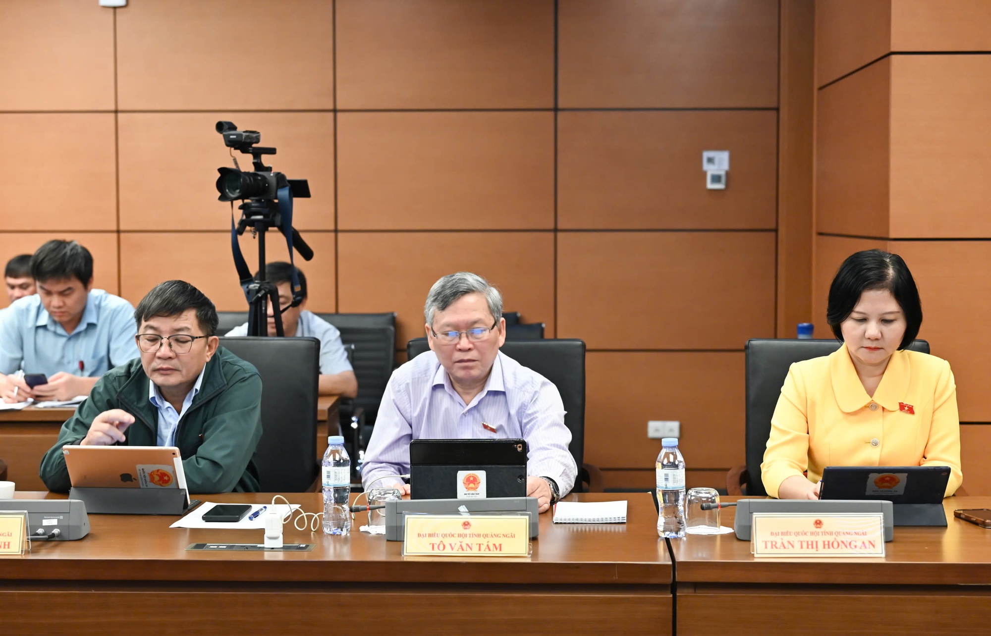 Phải giải quyết được các áp lực, gánh nặng hành chính đối với giáo viên- Ảnh 3.