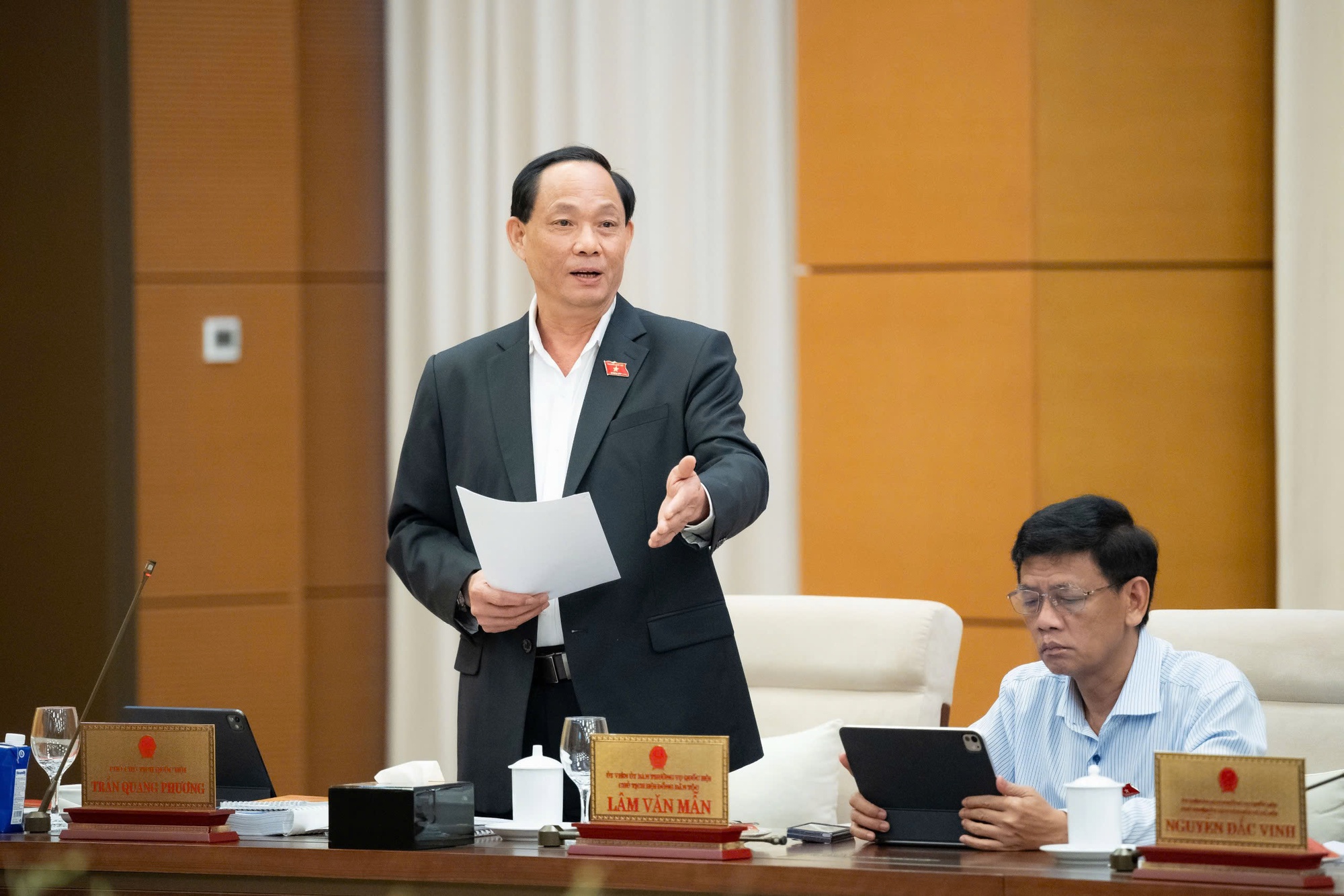 Dự án Luật Al: Nghiên cứu bổ sung tác động của AI với trí não trẻ em, có giải pháp để phòng tránh tác động - Ảnh 4.