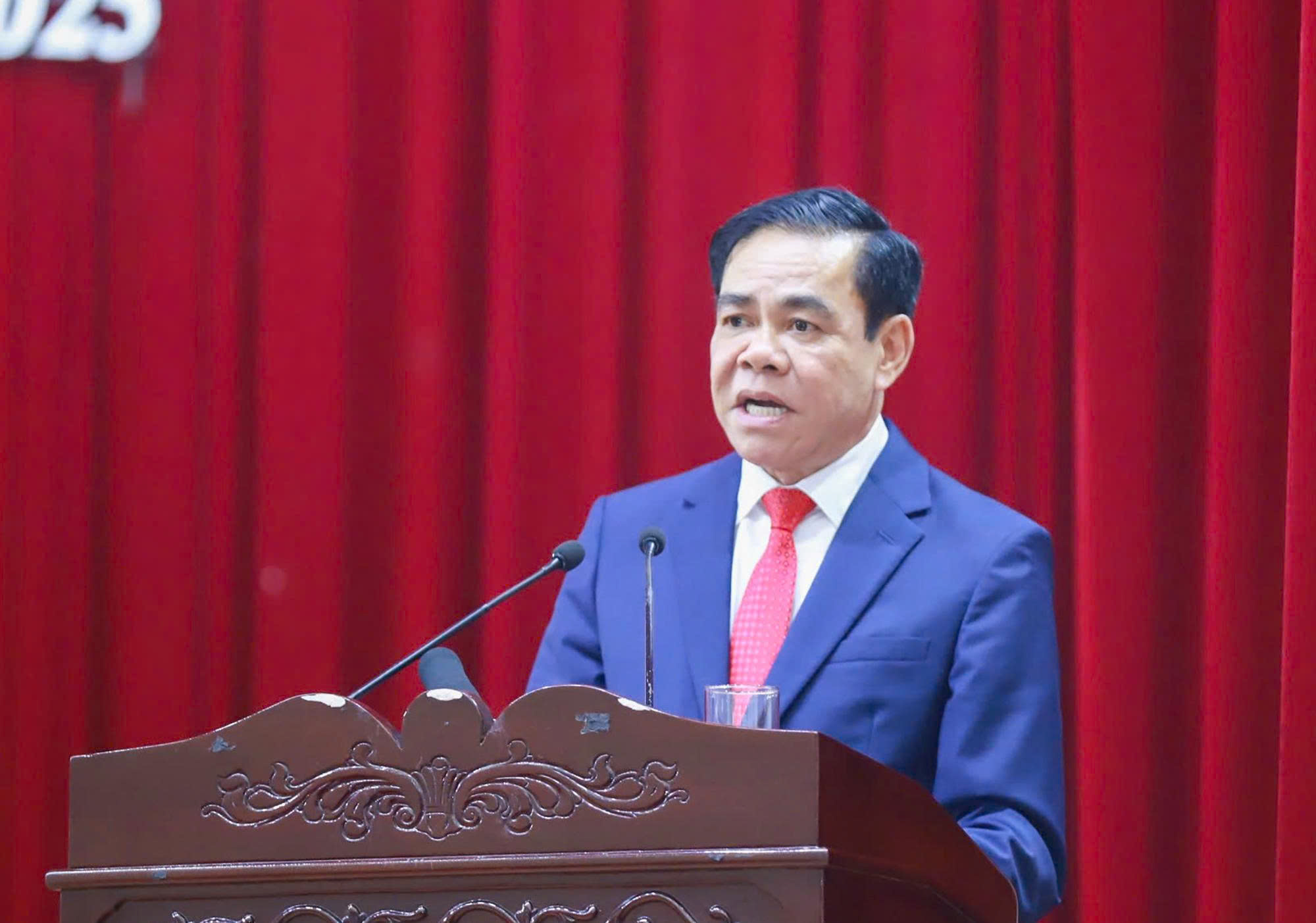 Đồng chí Võ Trọng Hải được bầu giữ chức Chủ tịch UBND tỉnh Nghệ An- Ảnh 3.