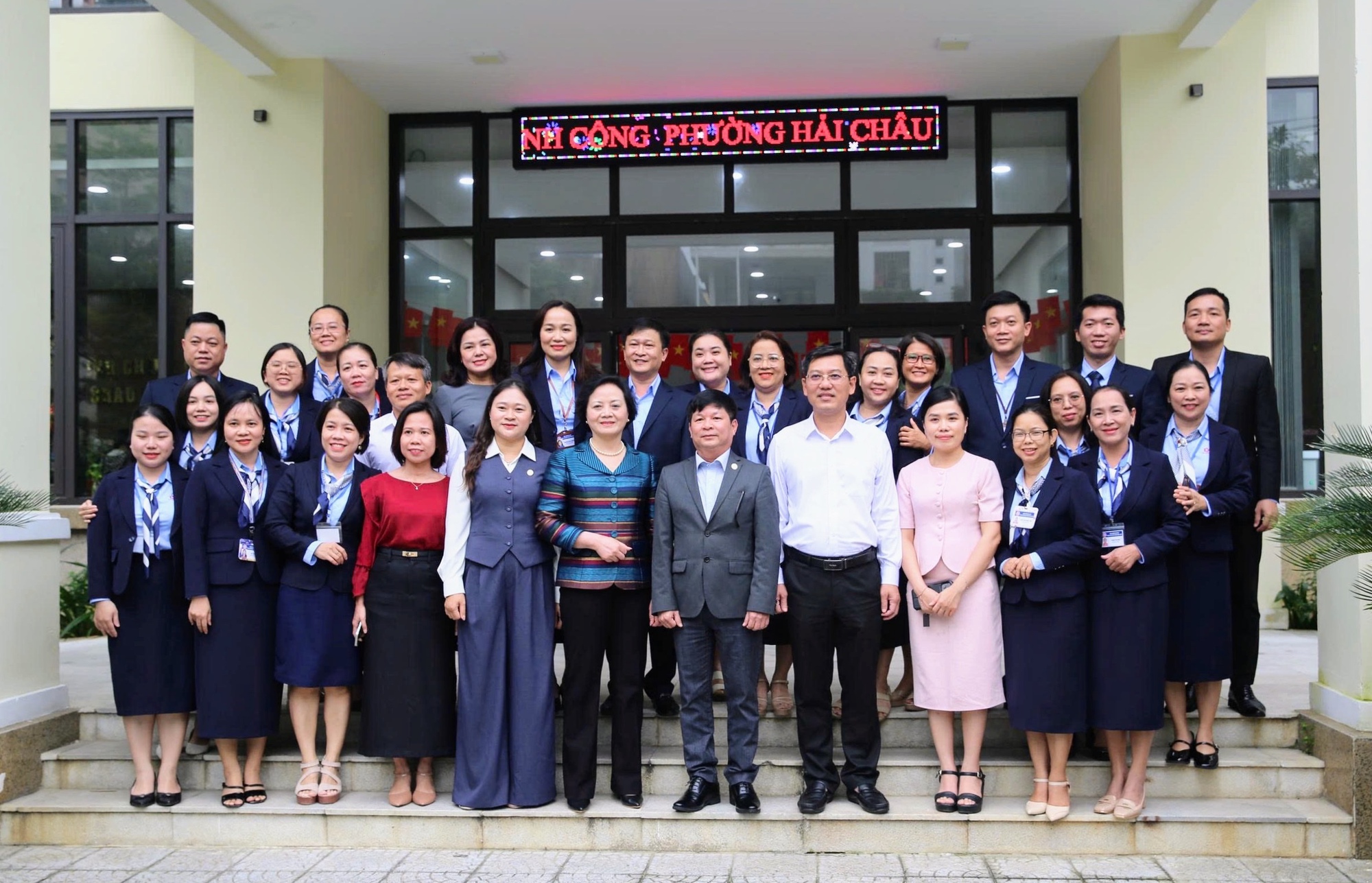 Sẽ cho phép tăng số lượng phòng chuyên môn thuộc UBND cấp xã tại nơi đông dân, khối lượng công việc lớn- Ảnh 4. Sẽ cho phép tăng số lượng phòng chuyên môn thuộc UBND cấp xã tại nơi đông dân, khối lượng công việc lớn- Ảnh 4.