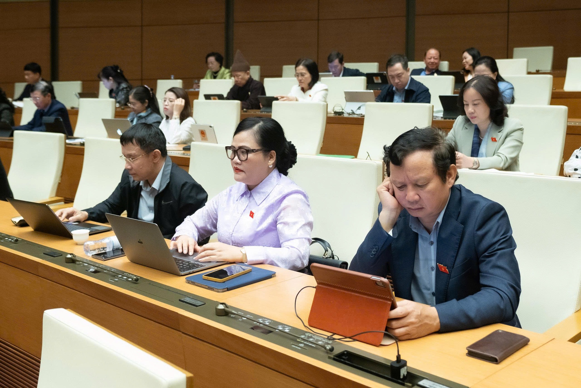 Dự án Luật Trí tuệ nhân tạo: Đề nghị bổ sung một mục riêng về sử dụng AI trong đào tạo, nghiên cứu - Ảnh 6.