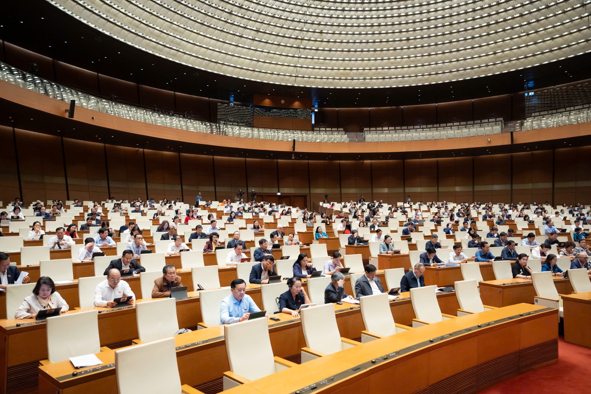 Tiếp tục hoàn thiện dự thảo Nghị quyết phê duyệt chủ trương đầu tư Chương trình MTQG về chăm sóc sức khỏe, dân số và phát triển- Ảnh 2.