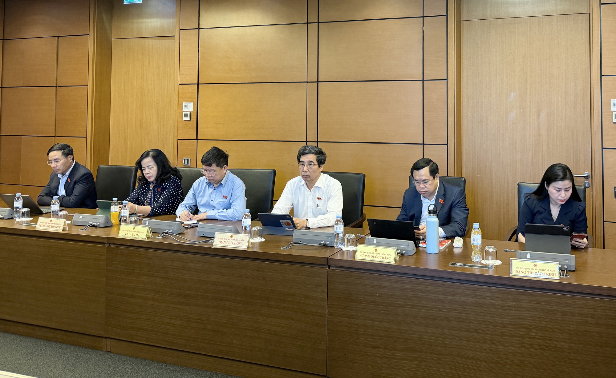 Đưa tiếng Anh thành ngôn ngữ thứ hai: Cần lộ trình phù hợp với thực tiễn từng địa phương- Ảnh 3.