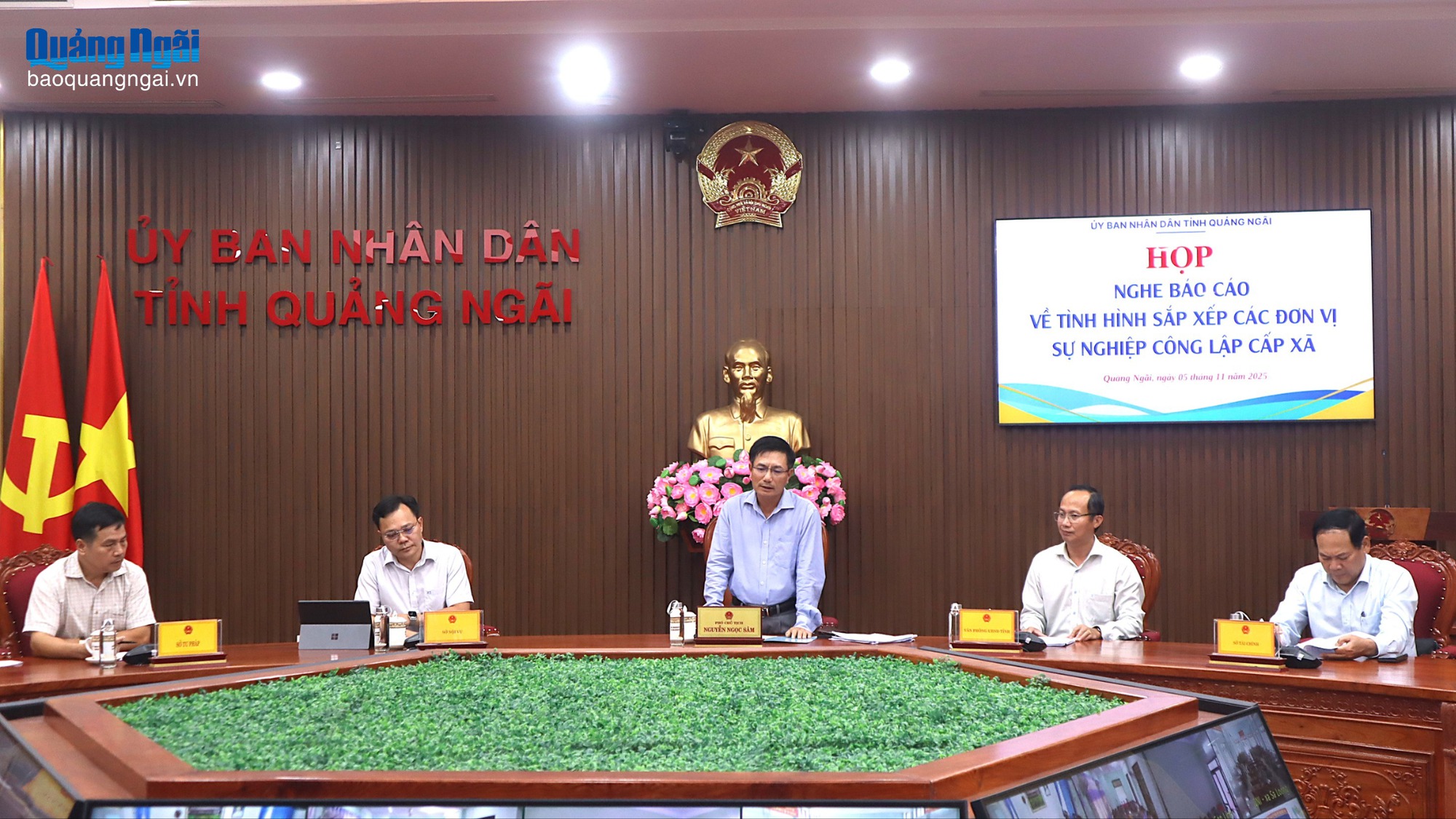 Sắp xếp lại các cơ sở y tế, giáo dục, đơn vị sự nghiệp công lập cấp xã- Ảnh 1. Sắp xếp lại các cơ sở y tế, giáo dục, đơn vị sự nghiệp công lập cấp xã- Ảnh 1.