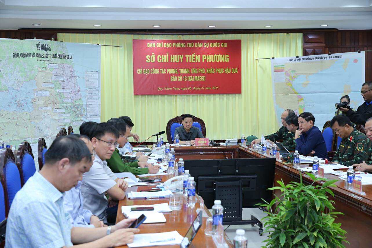 KHẨN CẤP ỨNG PHÓ BÃO SỐ 13- Ảnh 9. KHẨN CẤP ỨNG PHÓ BÃO SỐ 13- Ảnh 9.