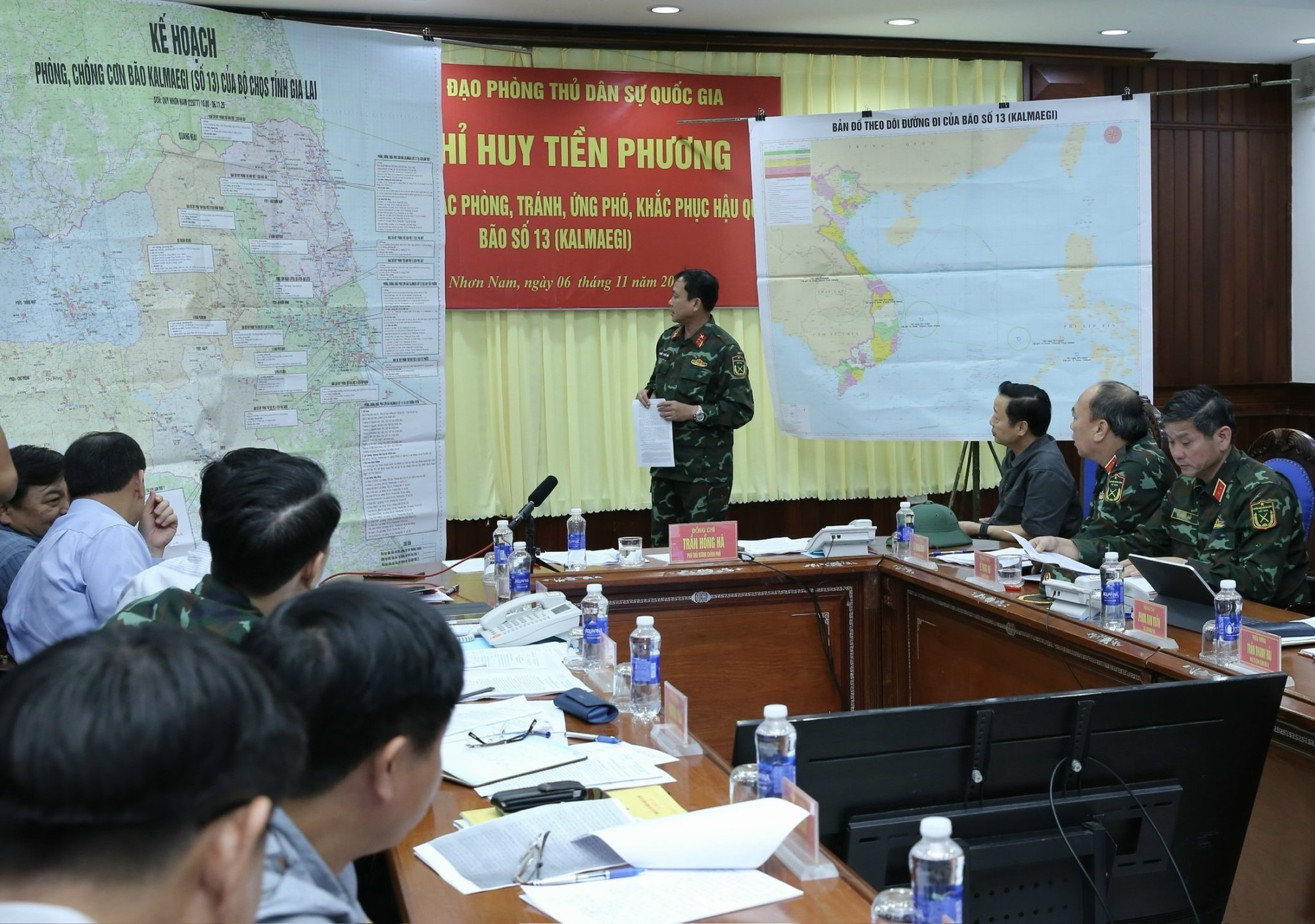 KHẨN CẤP ỨNG PHÓ BÃO SỐ 13- Ảnh 5. KHẨN CẤP ỨNG PHÓ BÃO SỐ 13- Ảnh 5.