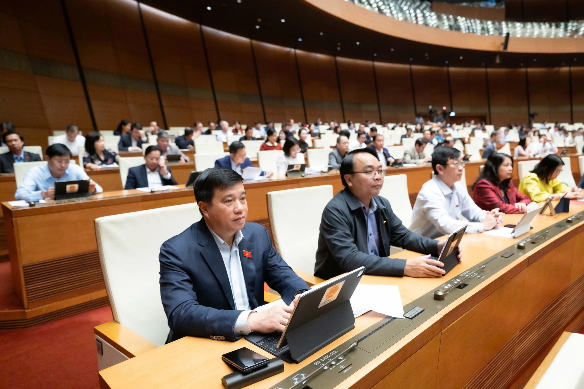 Thống nhất sử dụng 1 bộ sách giáo khoa; liên thông văn bằng, chứng chỉ; học sinh có thể được học vượt lớp...- Ảnh 8. Thống nhất sử dụng 1 bộ sách giáo khoa; liên thông văn bằng, chứng chỉ; học sinh có thể được học vượt lớp...- Ảnh 8.