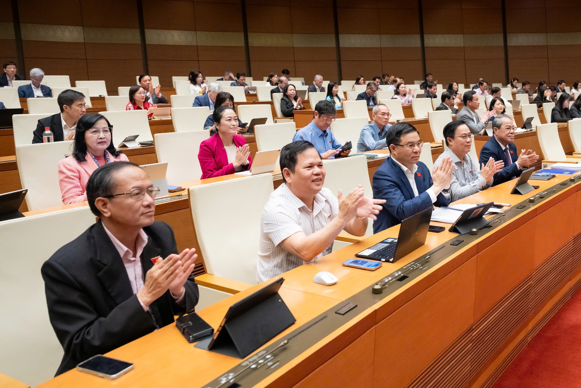 Thống nhất sử dụng 1 bộ sách giáo khoa; liên thông văn bằng, chứng chỉ; học sinh có thể được học vượt lớp...- Ảnh 10. Thống nhất sử dụng 1 bộ sách giáo khoa; liên thông văn bằng, chứng chỉ; học sinh có thể được học vượt lớp...- Ảnh 10.