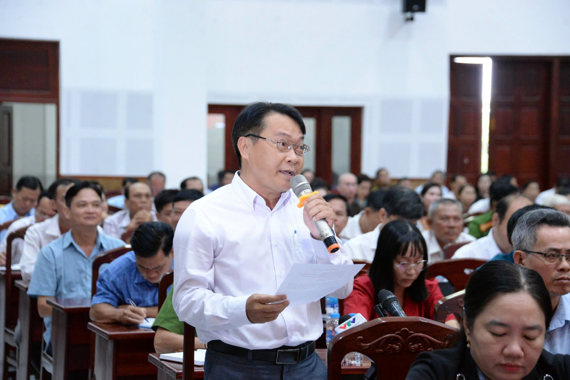 Đề nghị sớm điều chỉnh chế độ tiền lương, phụ cấp, xem xét tăng lương cơ sở; mở rộng chính sách hỗ trợ nhà ở- Ảnh 2. Đề nghị sớm điều chỉnh chế độ tiền lương, phụ cấp, xem xét tăng lương cơ sở; mở rộng chính sách hỗ trợ nhà ở- Ảnh 2.