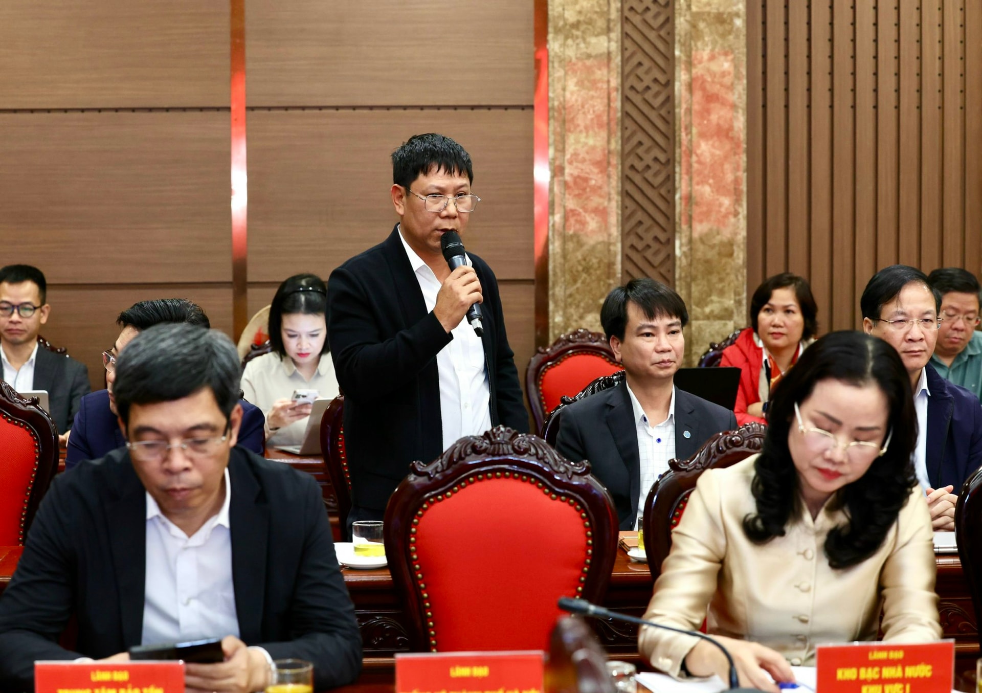 Thông qua chủ trương đầu tư Dự án KHU ĐÔ THỊ THỂ THAO OLYMPIC và TRỤC ĐẠI LỘ CẢNH QUAN SÔNG HỒNG- Ảnh 7. Thông qua chủ trương đầu tư Dự án KHU ĐÔ THỊ THỂ THAO OLYMPIC và TRỤC ĐẠI LỘ CẢNH QUAN SÔNG HỒNG- Ảnh 7.