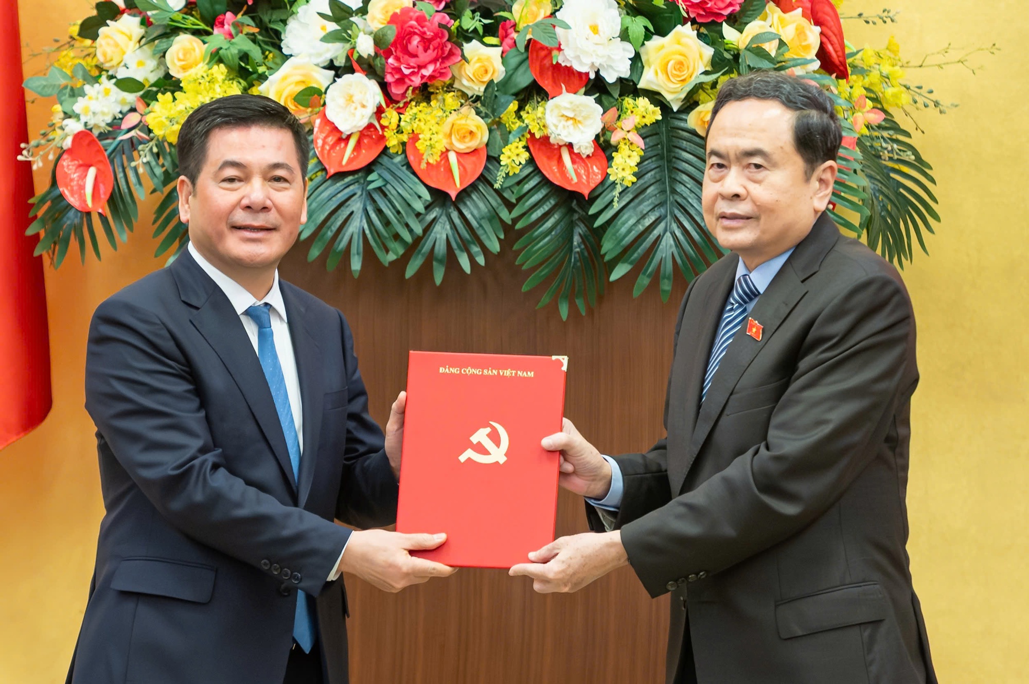 Bộ Chính trị chỉ định đồng chí Nguyễn Hồng Diên giữ chức Phó Bí thư chuyên trách Đảng ủy Quốc hội - Ảnh 4.