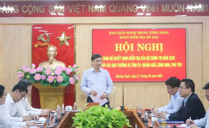 Công bố quyết định kiểm tra của Bộ Chính trị đối với 3 Ban Thường vụ Tỉnh ủy- Ảnh 1.