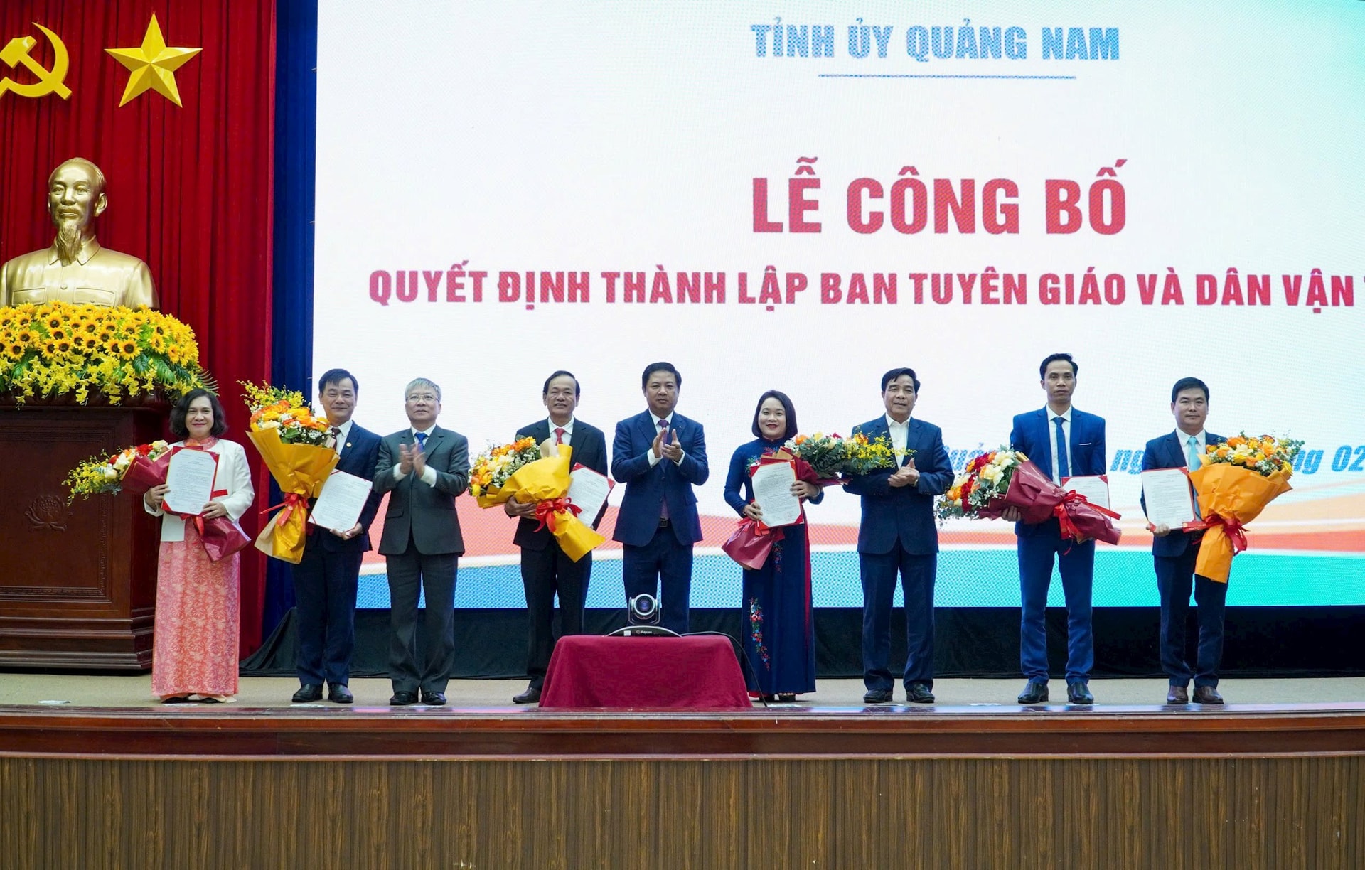 Sắp xếp bộ máy: Bổ nhiệm nữ Trưởng ban và 5 Phó Ban; 5 lãnh đạo phòng xin nghỉ hưu trước tuổi- Ảnh 2.