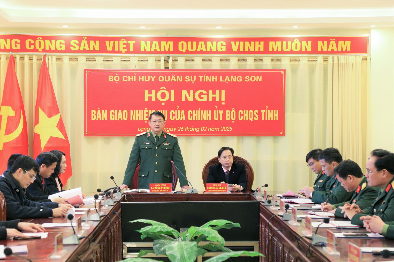 Quân khu 1: Bàn giao chức trách, nhiệm vụ 2 Chỉ huy trưởng và 4 Chính ủy- Ảnh 8.