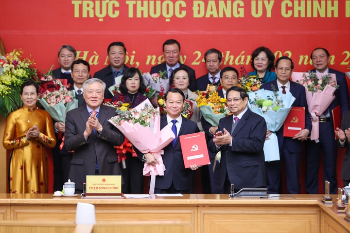 Bổ nhiệm nhân sự lãnh đạo 30 đơn vị trực thuộc Bộ Nông nghiệp và Môi trường- Ảnh 5.