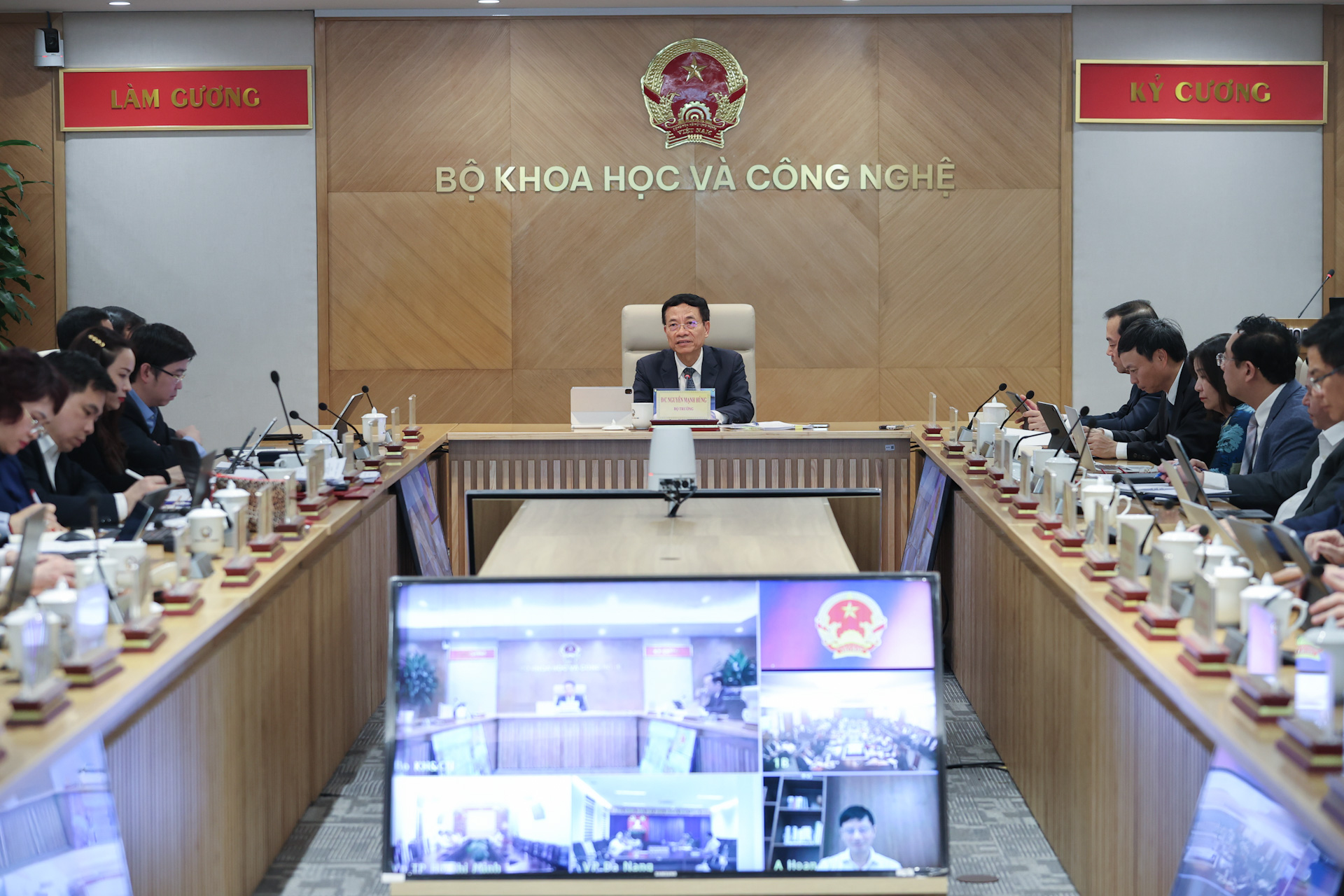 Rà soát chiến lược, xây dựng chương trình quốc gia về AI trình Thủ tướng- Ảnh 2.