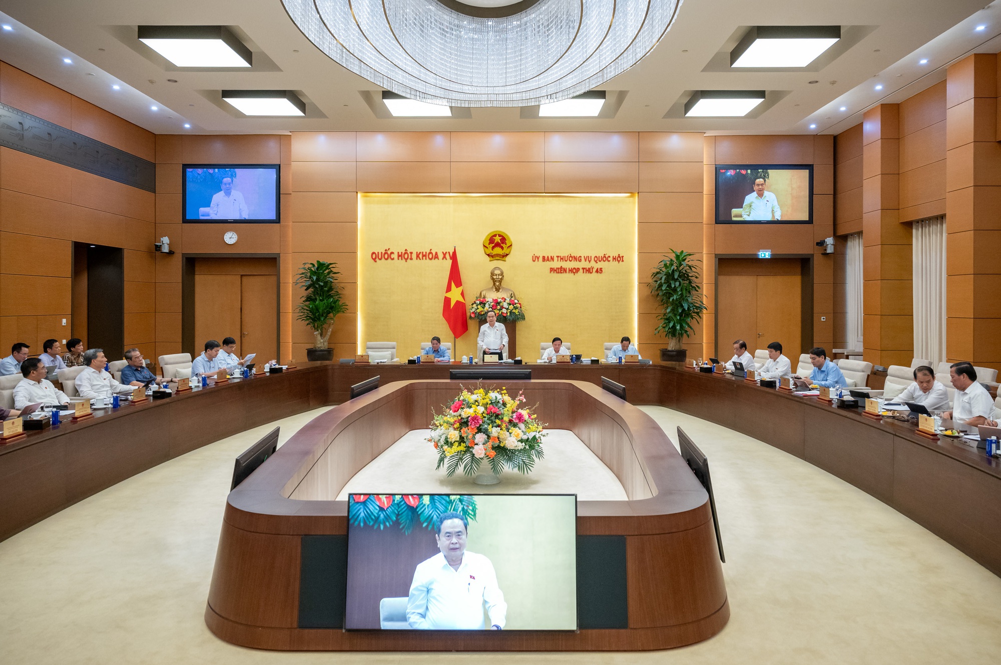 UBTVQH sẽ họp nhiều phiên để thông qua Nghị quyết sắp xếp đơn vị hành chính cấp xã- Ảnh 1. UBTVQH sẽ họp nhiều phiên để thông qua Nghị quyết sắp xếp đơn vị hành chính cấp xã- Ảnh 1.