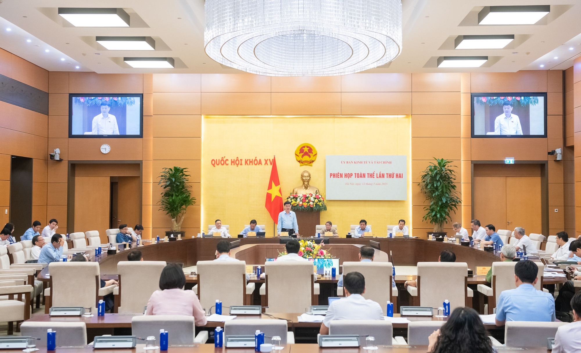Đề xuất một loạt chính sách đặc thù, đặc biệt phát triển kinh tế tư nhân- Ảnh 1.