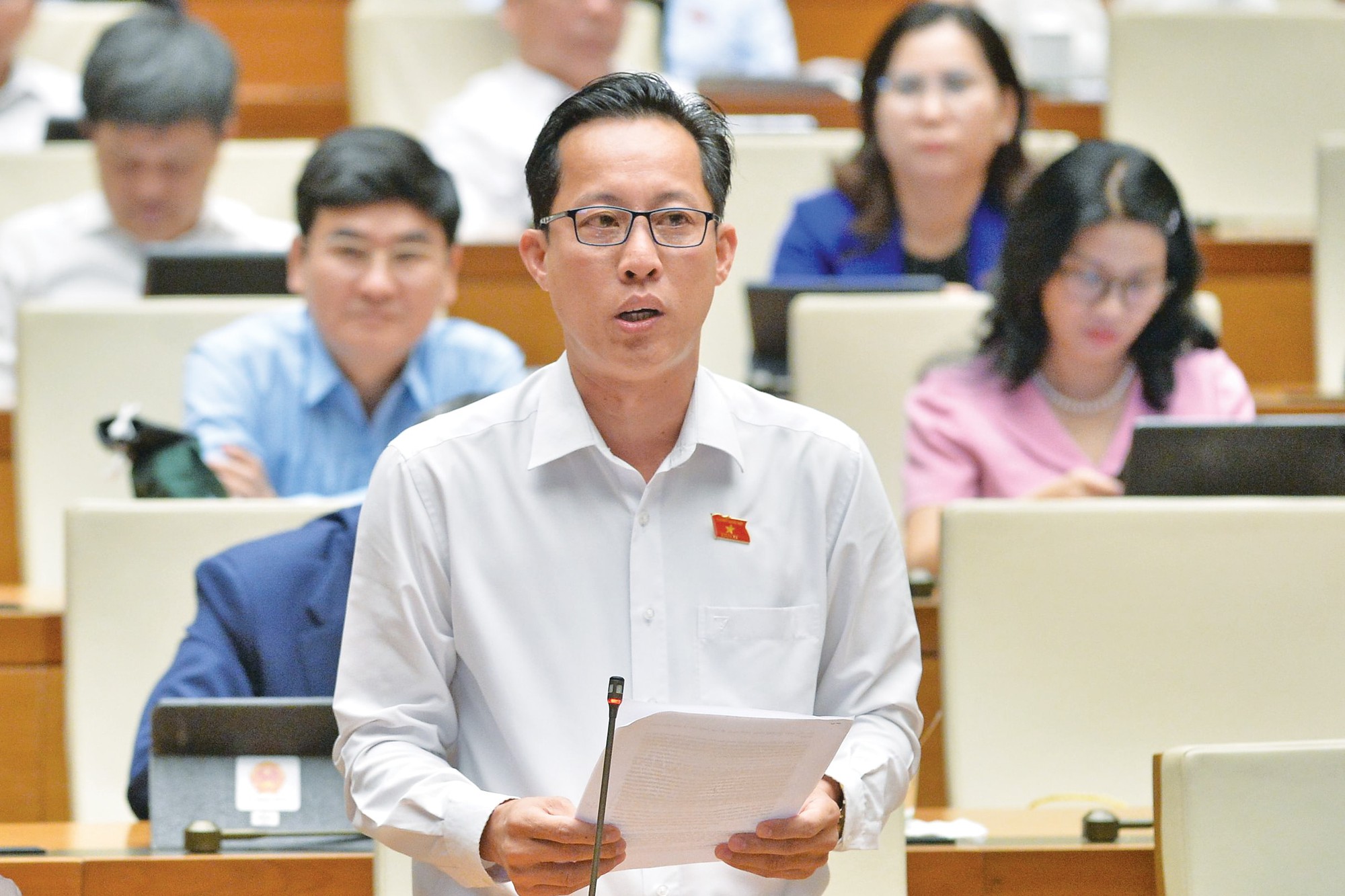 Đề nghị xây dựng chế độ tiền lương tương xứng với cán bộ, công chức; trả lương theo vị trí việc làm, hiệu quả công việc- Ảnh 3. Đề nghị xây dựng chế độ tiền lương tương xứng với cán bộ, công chức; trả lương theo vị trí việc làm, hiệu quả công việc- Ảnh 3.