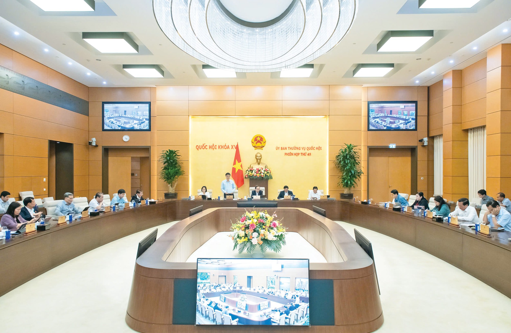 ĐỀ XUẤT CƠ CHẾ, CHÍNH SÁCH ĐẶC BIỆT PHÁT TRIỂN KINH TẾ TƯ NHÂN- Ảnh 5. ĐỀ XUẤT CƠ CHẾ, CHÍNH SÁCH ĐẶC BIỆT PHÁT TRIỂN KINH TẾ TƯ NHÂN- Ảnh 5.