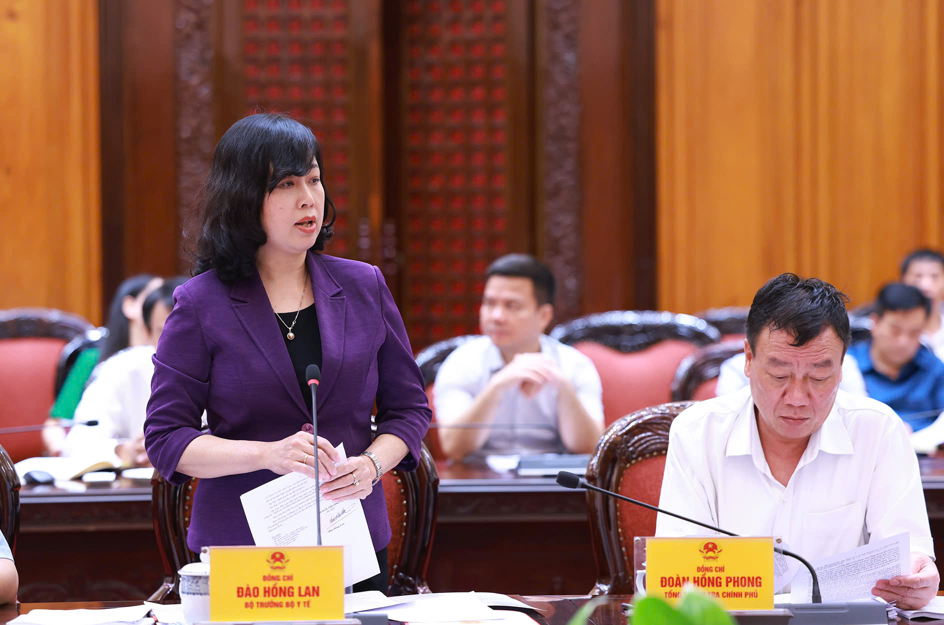 Đề xuất lộ trình miễn viện phí; chính sách đãi ngộ đặc biệt cho nhân lực y tế; phổ cập tiếng Anh...- Ảnh 4. Đề xuất lộ trình miễn viện phí; chính sách đãi ngộ đặc biệt cho nhân lực y tế; phổ cập tiếng Anh...- Ảnh 4.