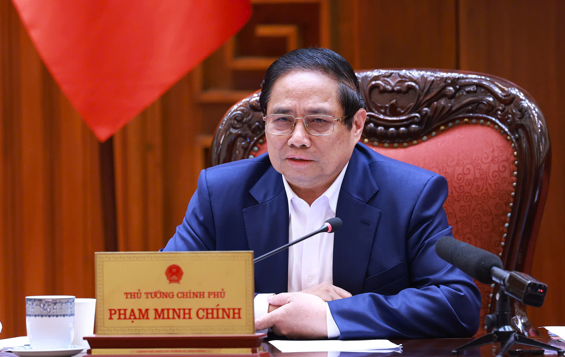 Đề xuất lộ trình miễn viện phí; chính sách đãi ngộ đặc biệt cho nhân lực y tế; phổ cập tiếng Anh...- Ảnh 1. Đề xuất lộ trình miễn viện phí; chính sách đãi ngộ đặc biệt cho nhân lực y tế; phổ cập tiếng Anh...- Ảnh 1.