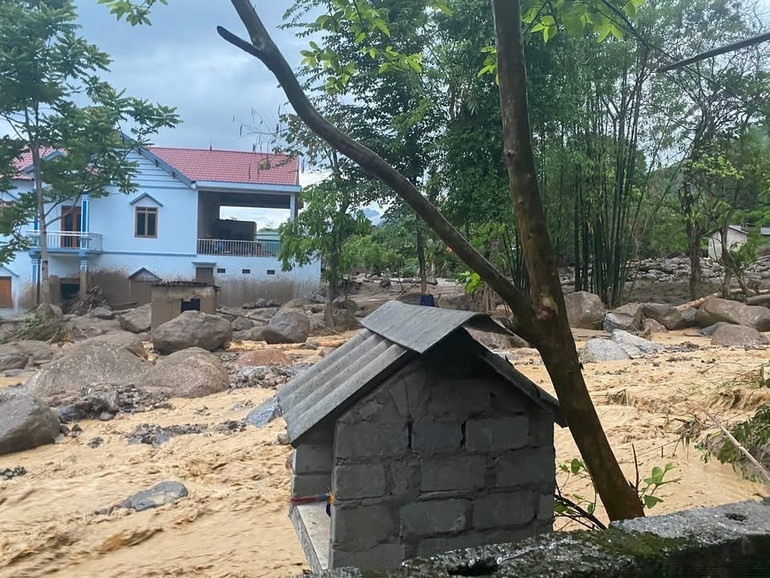 Bắc Kạn: 4 người chết vì mưa lớn, lũ quét- Ảnh 7. Bắc Kạn: 4 người chết vì mưa lớn, lũ quét- Ảnh 7.