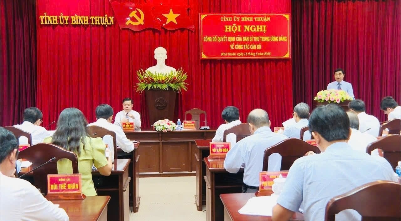 Gắn sắp xếp nhân sự với sàng lọc, nâng cao chất lượng đội ngũ; bố trí Bí thư cấp xã không phải là người địa phương- Ảnh 1. Gắn sắp xếp nhân sự với sàng lọc, nâng cao chất lượng đội ngũ; bố trí Bí thư cấp xã không phải là người địa phương- Ảnh 1.