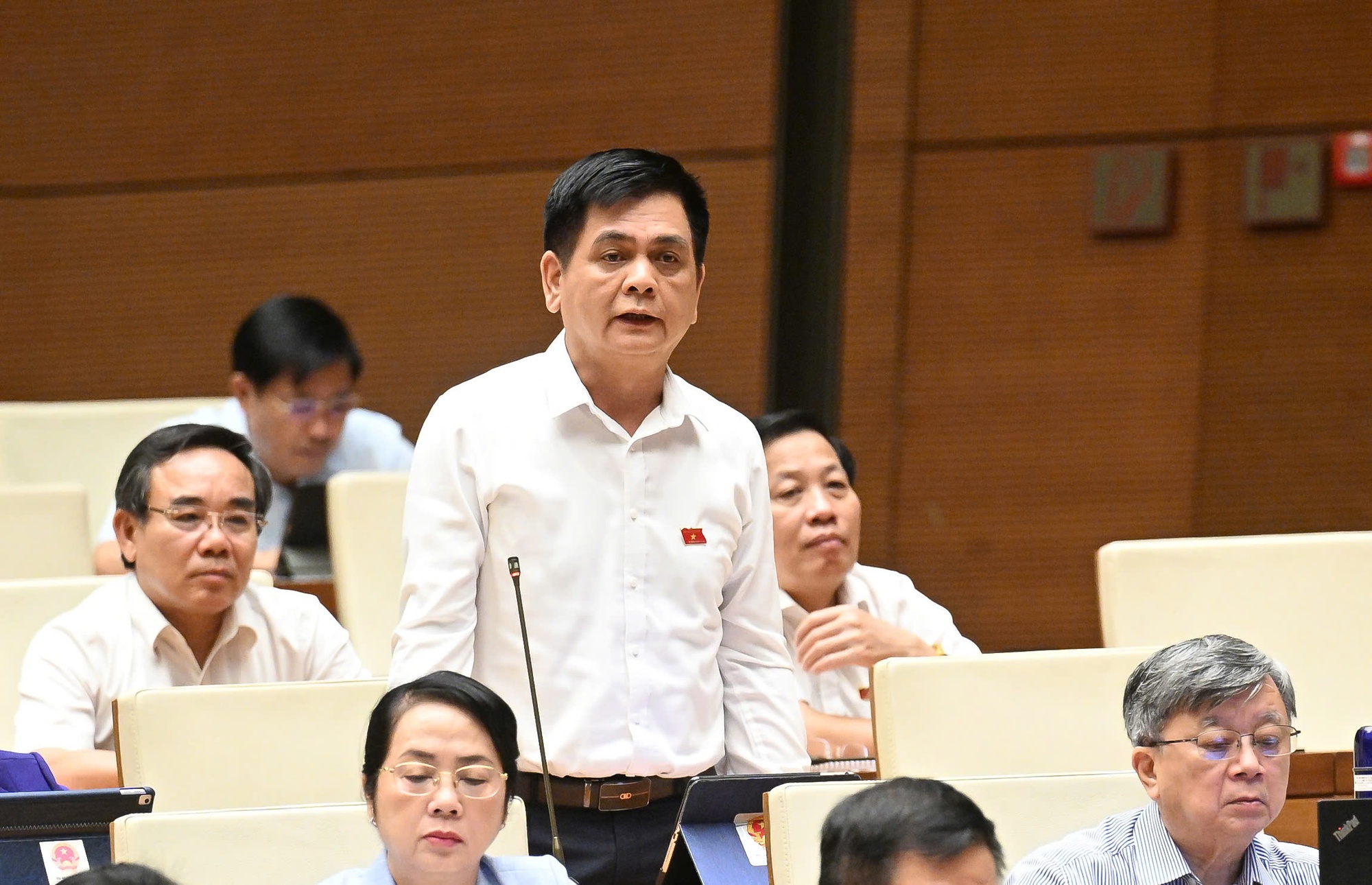 Sửa Luật Bầu cử: Đề xuất UBND cấp xã quyết định khu vực bỏ phiếu- Ảnh 9. Sửa Luật Bầu cử: Đề xuất UBND cấp xã quyết định khu vực bỏ phiếu- Ảnh 9.