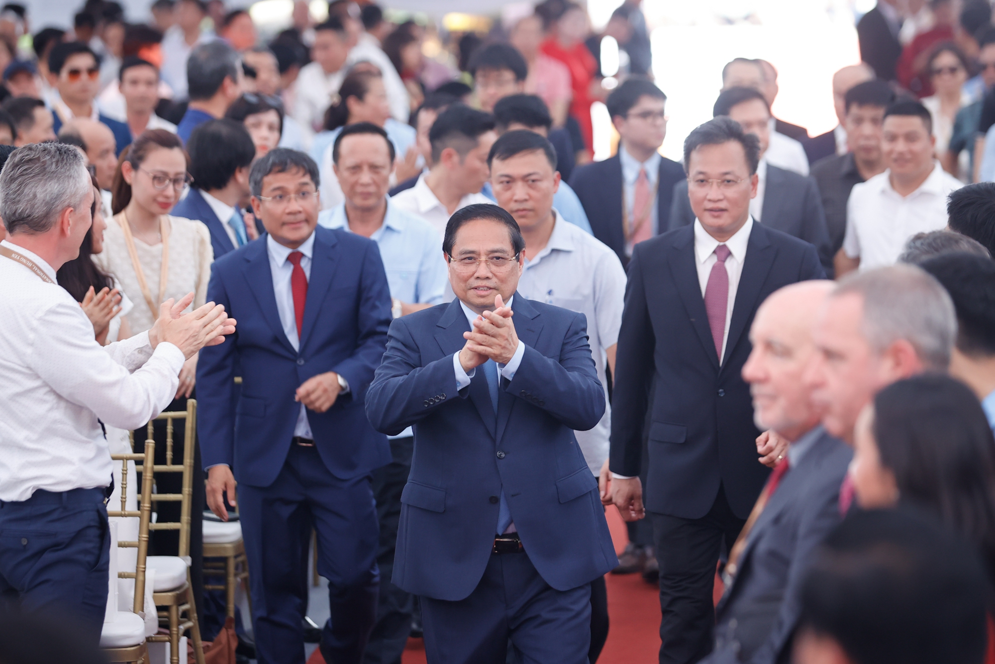 THỦ TƯỚNG DỰ LỄ KHỞI CÔNG DỰ ÁN TRUMP INTERNATIONAL HƯNG YÊN- Ảnh 1.