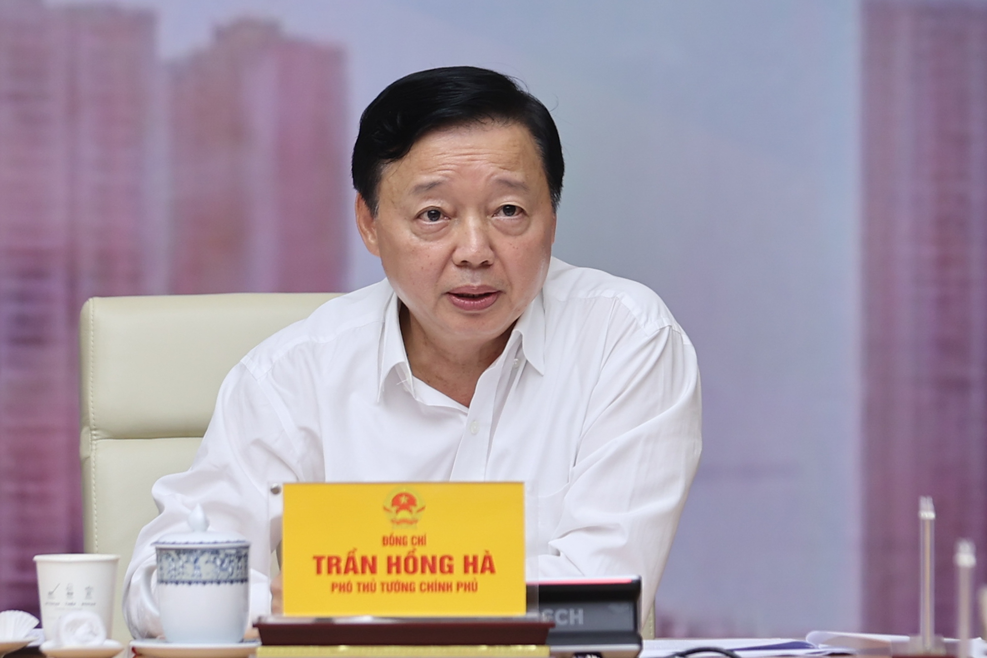 Khẩn trương nghiên cứu ban hành chính sách đánh thuế bất động sản không sử dụng- Ảnh 4. Khẩn trương nghiên cứu ban hành chính sách đánh thuế bất động sản không sử dụng- Ảnh 4.